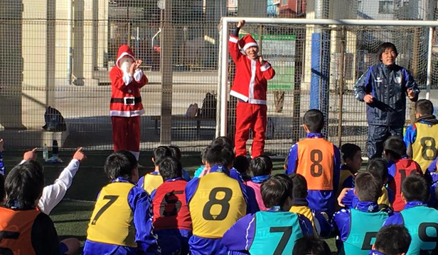 Inclusion through sports_NPO TRACOS_Christmas Soccer1
